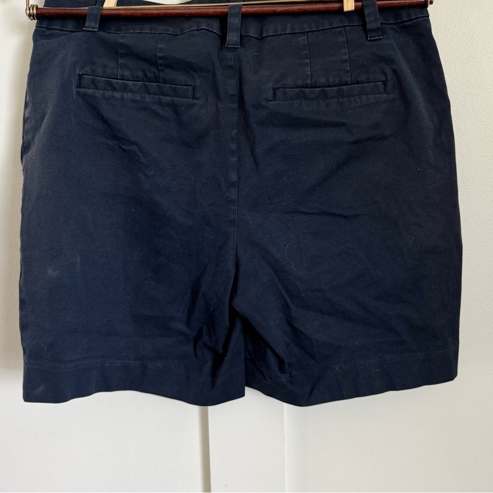 TALBOTS The Perfect Short Navy Chino Shorts 7" Sz 4 - Picture 2 of 5